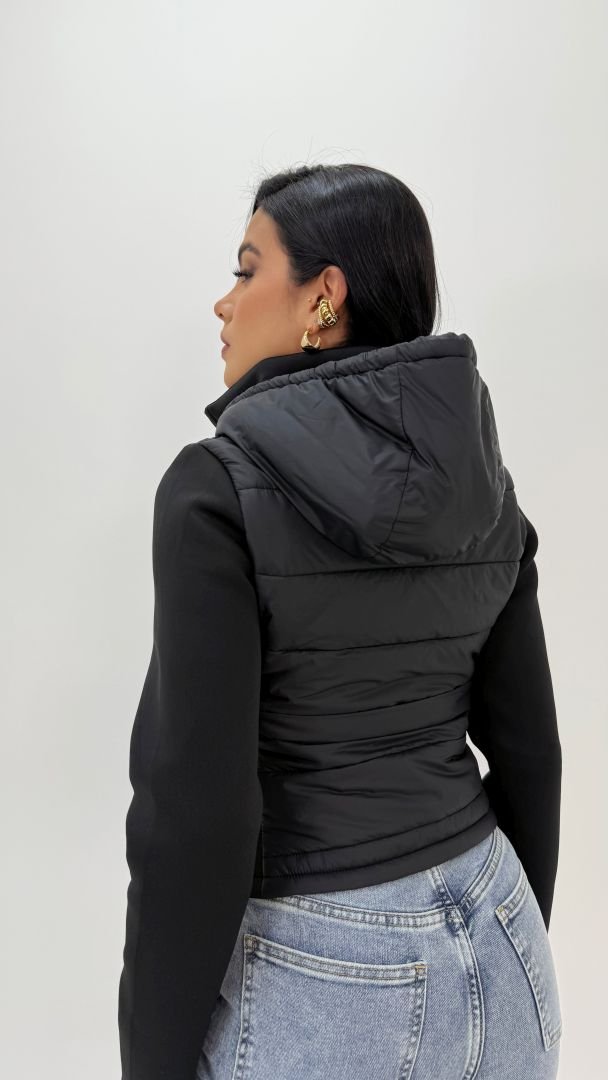 CHAQUETA TORSO SINTETICO CAPUCHA - Imagen 2