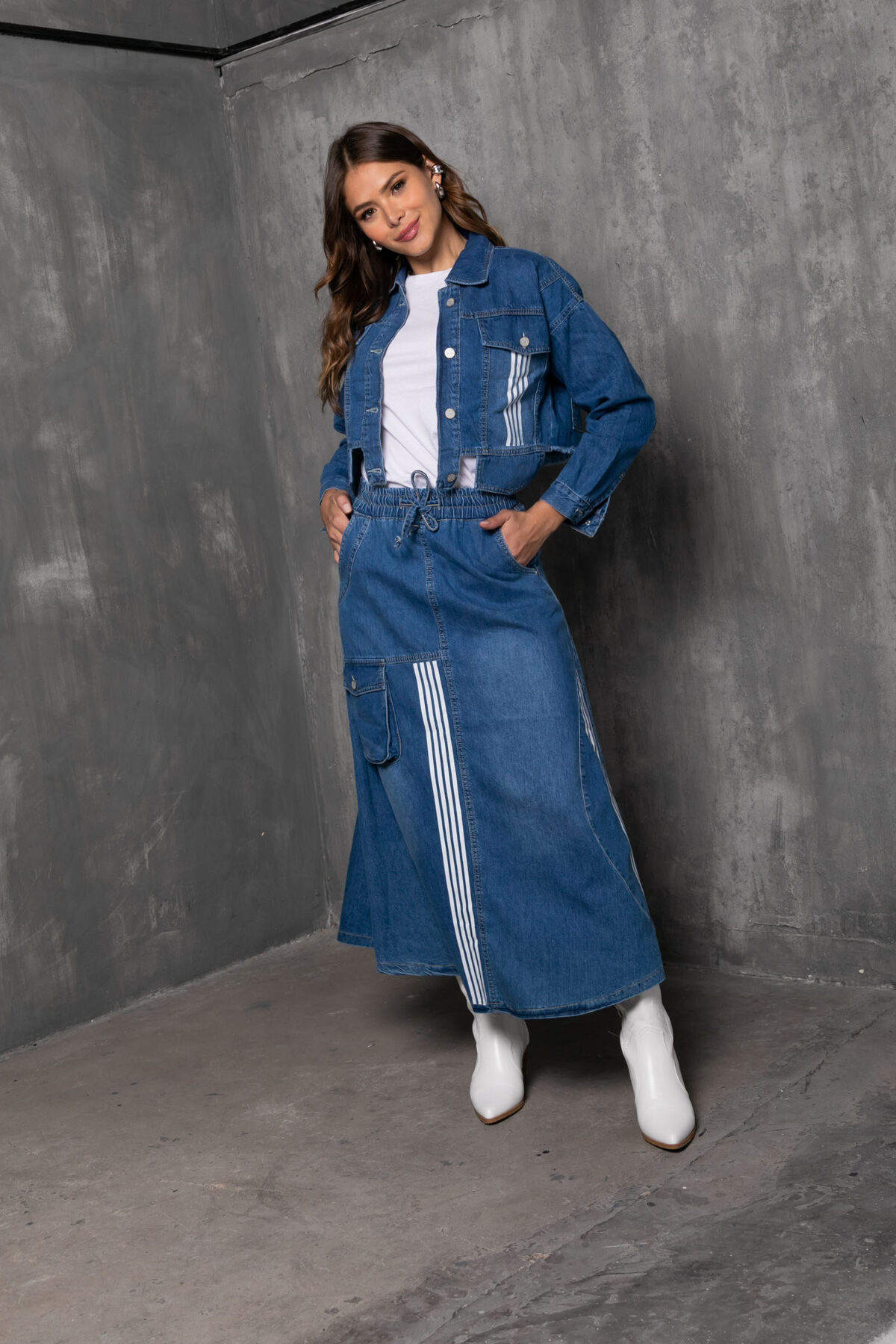 FALDA JEAN LARGA LINEAS FRONTALES